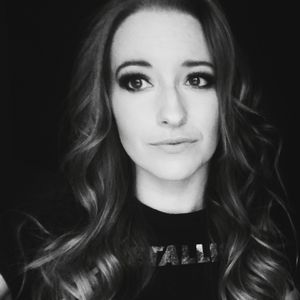 Meet your Posher, Cassandra